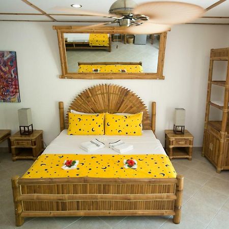 Dolphin House Resort Moalboal Eksteriør bilde