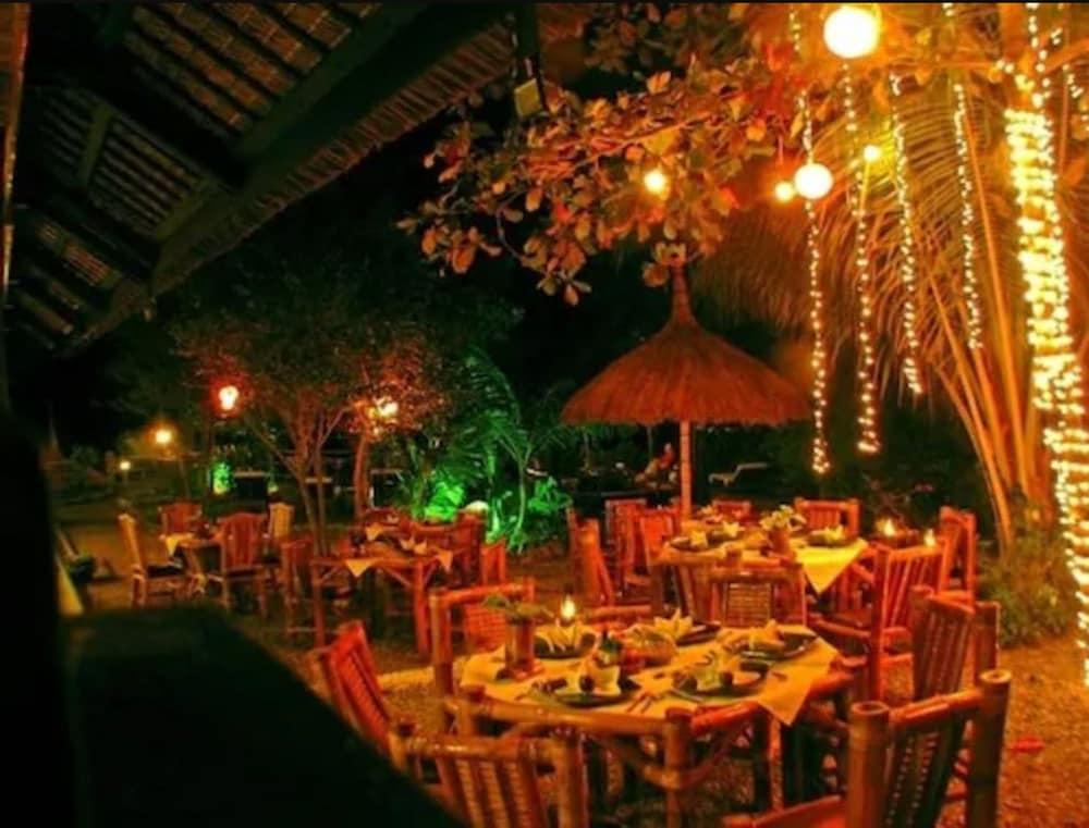 Dolphin House Resort Moalboal Eksteriør bilde