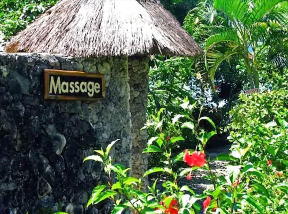 Dolphin House Resort Moalboal Eksteriør bilde