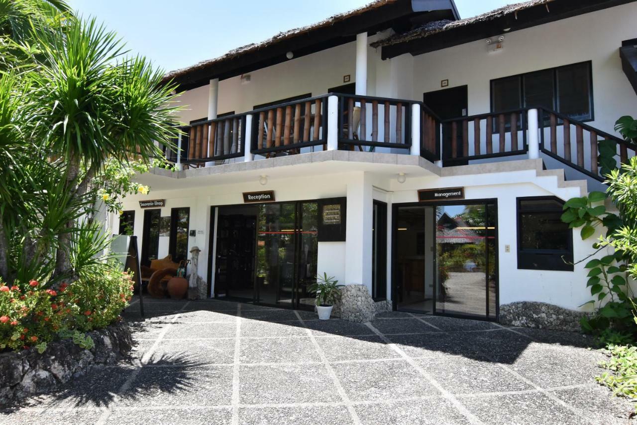 Dolphin House Resort Moalboal Eksteriør bilde