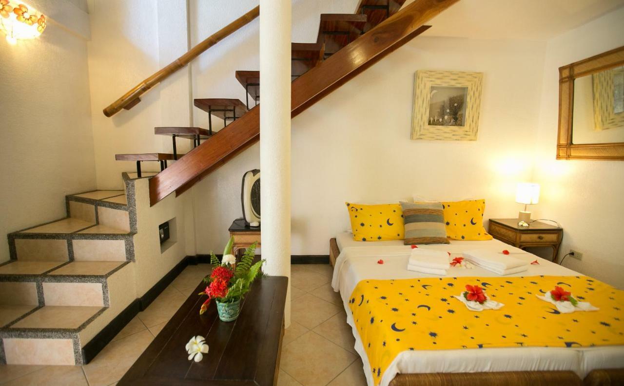 Dolphin House Resort Moalboal Eksteriør bilde