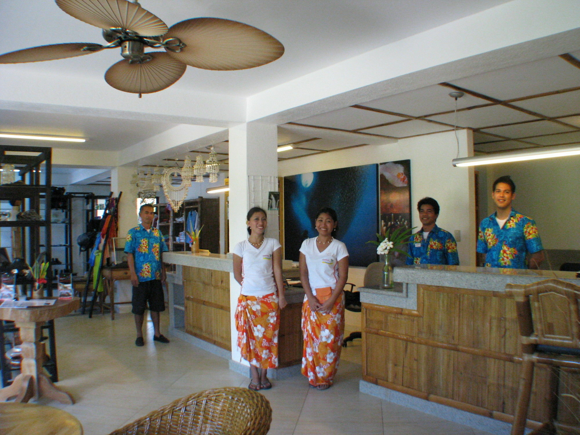 Dolphin House Resort Moalboal Eksteriør bilde