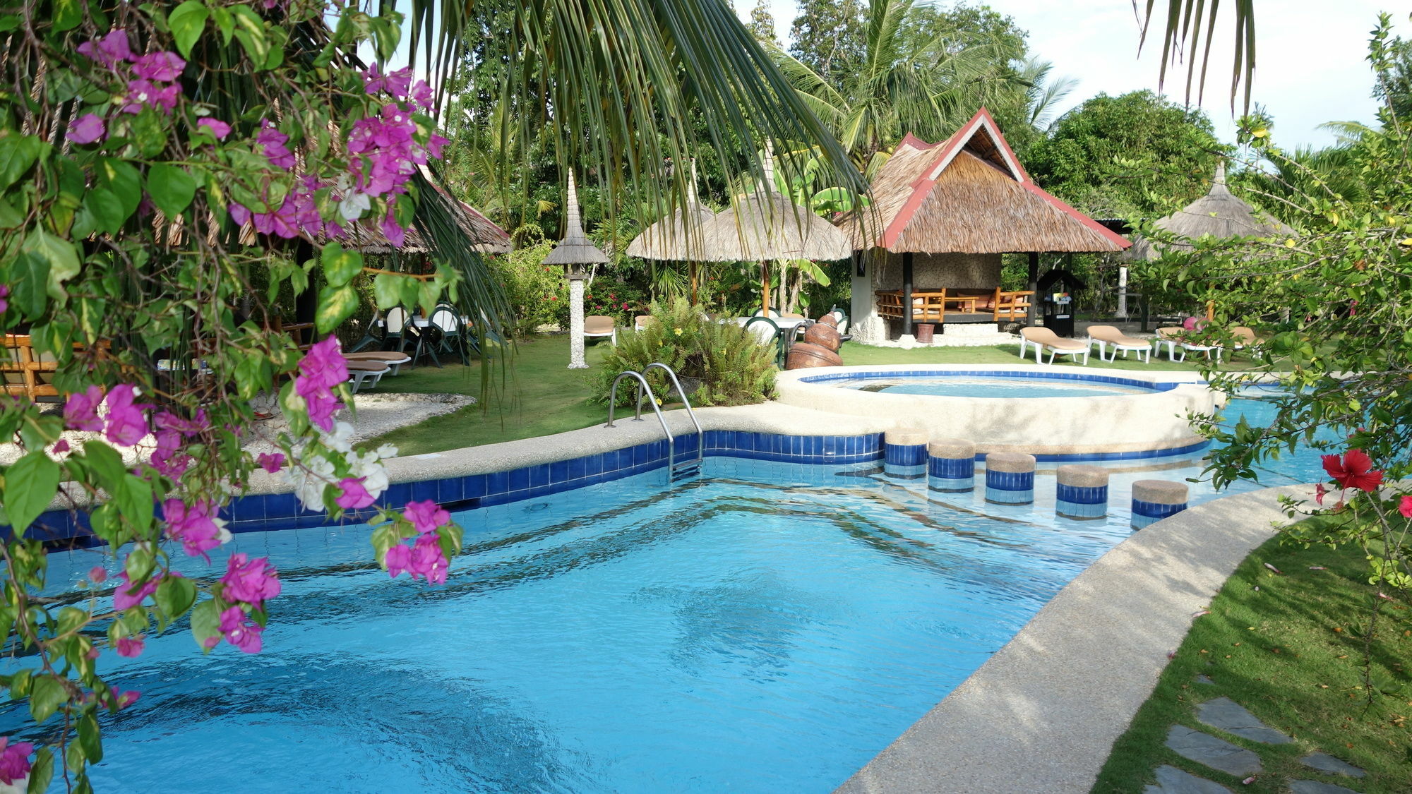 Dolphin House Resort Moalboal Eksteriør bilde